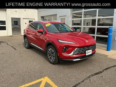 Used 2025 Buick Envision Preferred AWD/4WD image 2