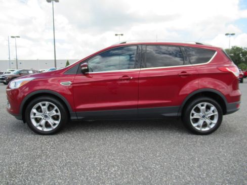 Used 2016 Ford Escape Titanium FWD image 4