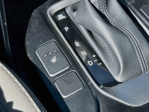 Used 2018 Hyundai Santa Fe Sport FWD image 19