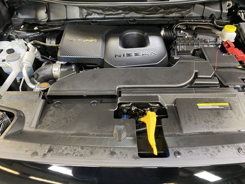 Used 2025 Nissan Murano Platinum w/ Cargo Package image 10