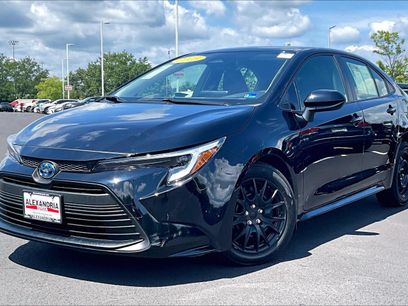 Used 2025 Toyota Corolla LE