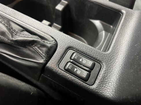 Used 2014 Subaru Crosstrek 2.0i Limited image 18