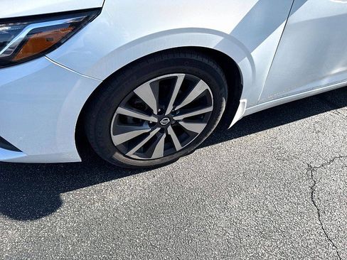 Used 2020 Nissan Sentra SV w/ SV Premium Package FWD image 23