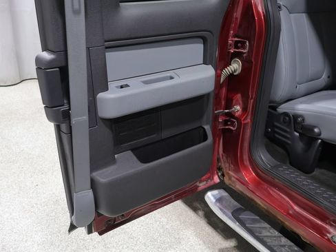 Used 2014 Ford F150 XLT w/ XLT Chrome Package AWD/4WD image 22