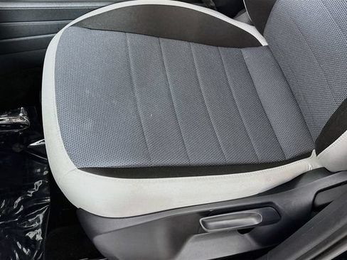 Certified 2025 Volkswagen Taos S AWD/4WD image 20