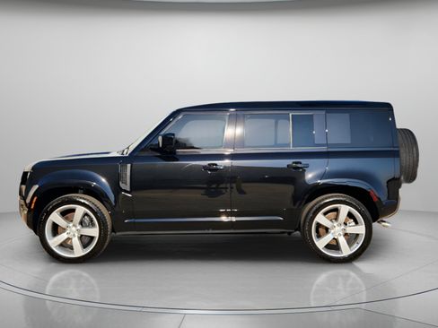 New 2025 Land Rover Defender 110 X-Dynamic SE AWD/4WD image 2