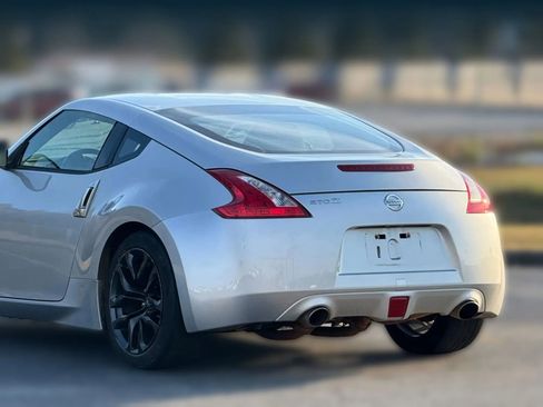 Used 2016 Nissan 370Z Coupe image 15