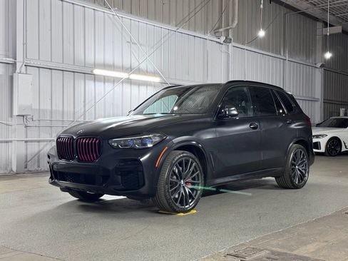 Used 2022 BMW X5 xDrive40i AWD/4WD image 1