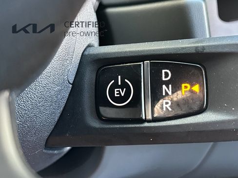 Certified 2024 Kia EV9 Light Long Range RWD image 23