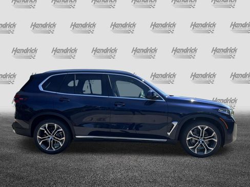 New 2026 BMW X5 xDrive40i w/ Climate Comfort Package AWD/4WD image 11