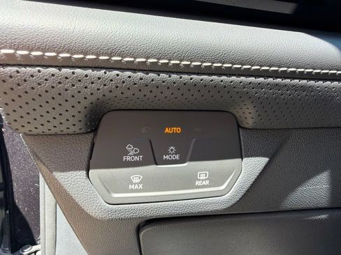 Used 2024 Volkswagen Atlas SE FWD image 27