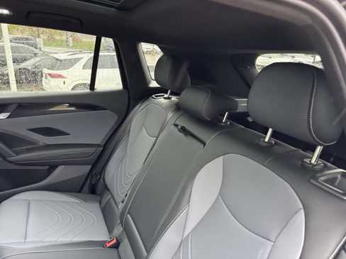 Used 2026 Volkswagen Tiguan SE R-Line AWD/4WD image 27