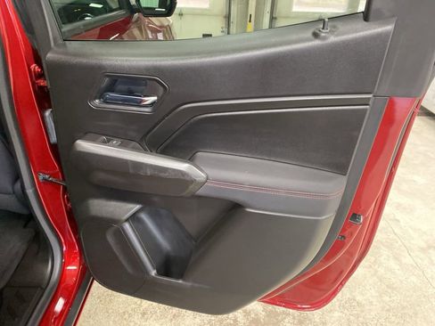 Certified 2025 Chevrolet Colorado Z71 w/ Technology Package image 14