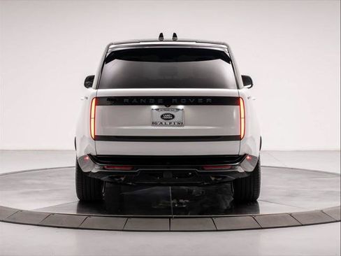 Used 2024 Land Rover Range Rover SE AWD/4WD image 4