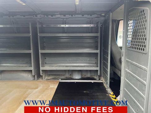 Used 2017 Chevrolet Express 2500 image 5