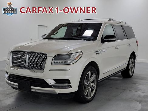 Used 2018 Lincoln Navigator Reserve w/ Technology Package AWD/4WD image 4