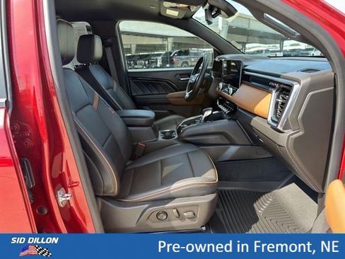 Used 2024 GMC Canyon AT4 w/ AT4 Premium Package AWD/4WD image 15