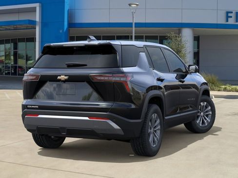New 2026 Chevrolet Equinox LT w/ Safety and Technology Package FWD image 4
