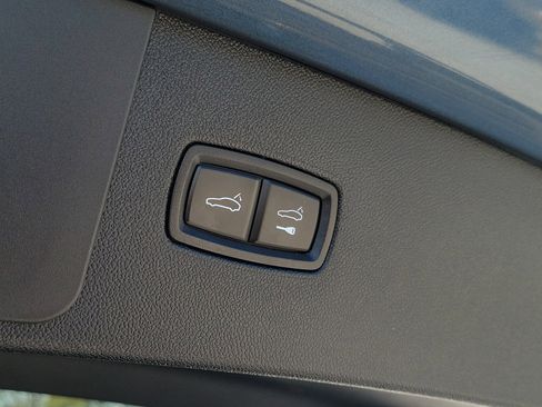 Used 2020 Porsche Cayenne E-Hybrid image 9