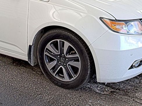 Used 2014 Honda Odyssey Touring image 17