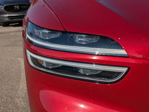 Used 2025 Genesis GV70 2.5T image 10