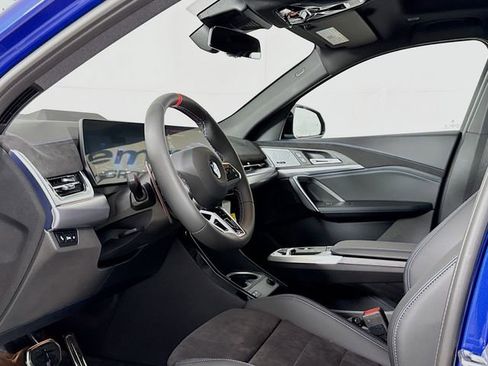 Used 2025 BMW X2 M35i w/ Premium Package image 9