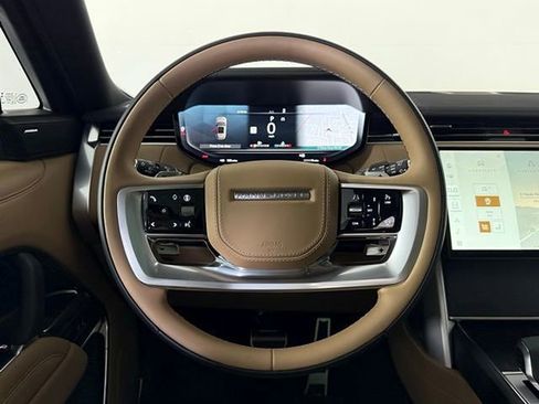 New 2026 Land Rover Range Rover Long Wheelbase SE AWD/4WD image 27