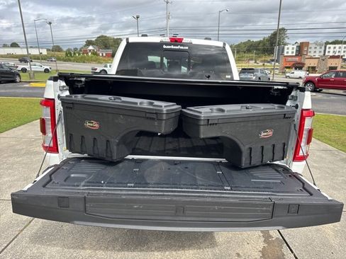 Used 2022 Ford F150 Limited image 11