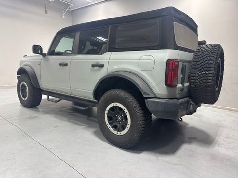 Used 2023 Ford Bronco Big Bend w/ Sasquatch Package AWD/4WD image 8