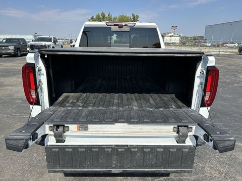 Used 2024 GMC Sierra 1500 AT4X image 27