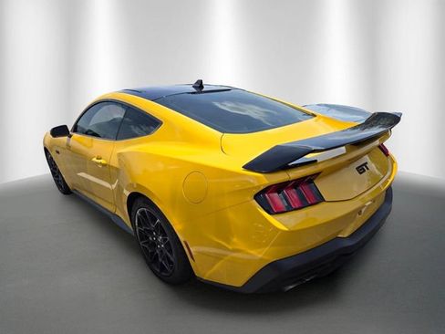 Used 2024 Ford Mustang GT Premium w/ GT Performance Package RWD image 2