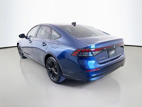 New 2025 Honda Accord SE image 5