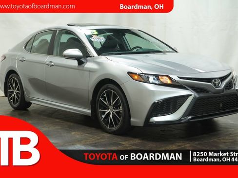 Used 2023 Toyota Camry SE w/ Cold Weather Package FWD image 1