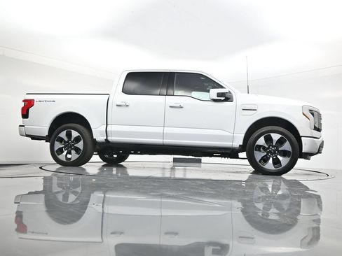 Used 2023 Ford F150 Lightning Platinum AWD/4WD image 45