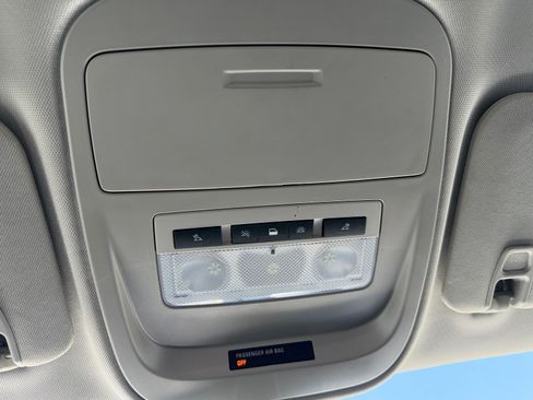 Used 2022 Chevrolet Colorado ZR2 AWD/4WD image 28