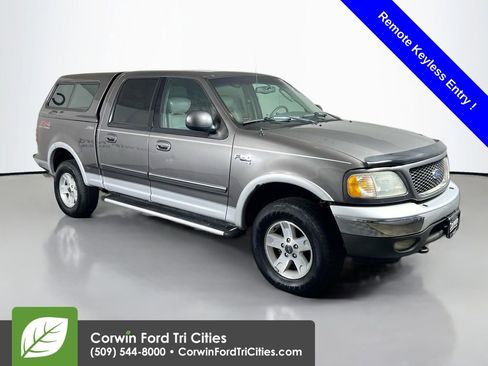 Used 2002 Ford F150 Lariat image 1