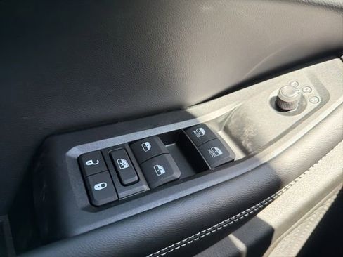 New 2026 Jeep Grand Cherokee L 4WD image 25