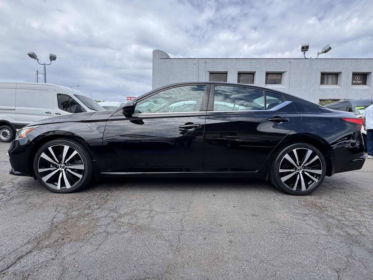 Used 2021 Nissan Altima 2.5 SR FWD image 7