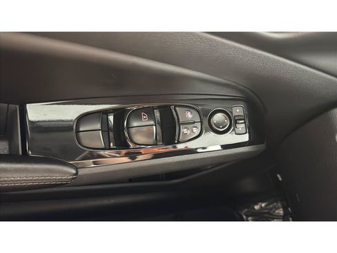 Used 2023 Nissan Altima 2.5 SV FWD image 26