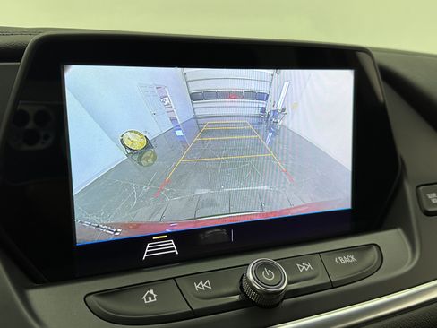 Used 2019 Chevrolet Blazer LT image 16