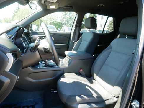 Used 2023 Chevrolet Traverse LT w/ Midnight/Sport Edition AWD/4WD image 32