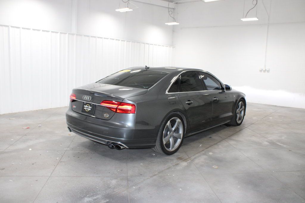 Used 2015 Audi S8 w/ S8 Driver Assistance Package AWD/4WD image 9