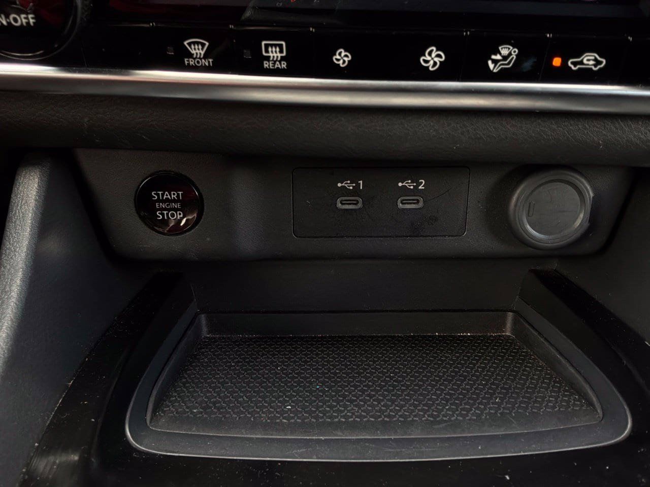 Used 2025 Nissan Rogue SV FWD image 28