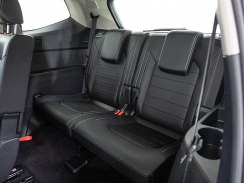 Used 2023 Volkswagen Atlas SEL AWD/4WD image 15