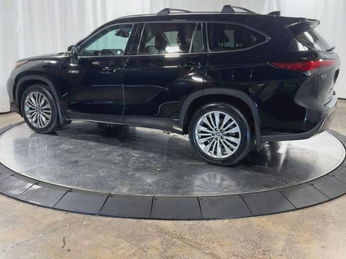 Used 2021 Toyota Highlander Platinum image 6
