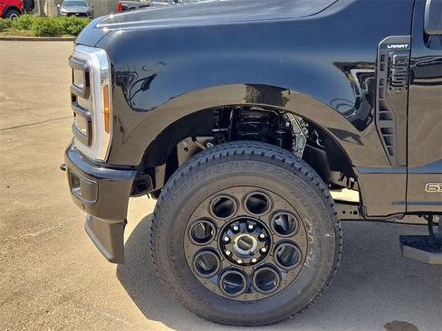 New 2025 Ford F250 Lariat w/ Lariat Ultimate Package image 16