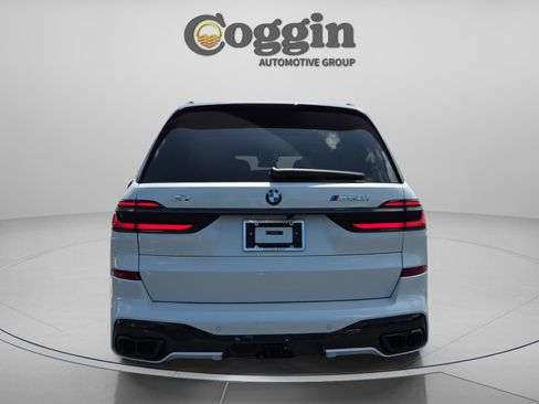 New 2026 BMW X7 M60i w/ Climate Comfort Package AWD/4WD image 4
