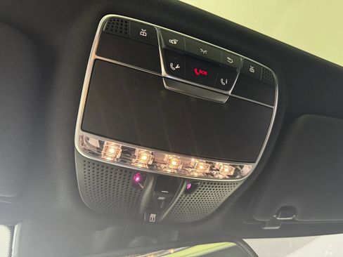 Used 2017 Mercedes-Benz S 550 4MATIC Sedan image 24