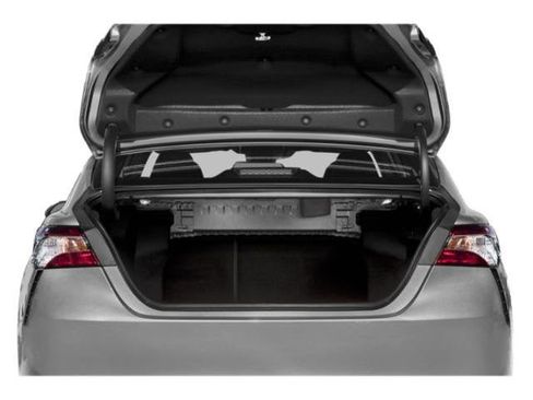 Used 2020 Toyota Camry SE image 14