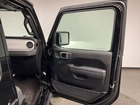 Used 2026 Jeep Wrangler Willys image 23